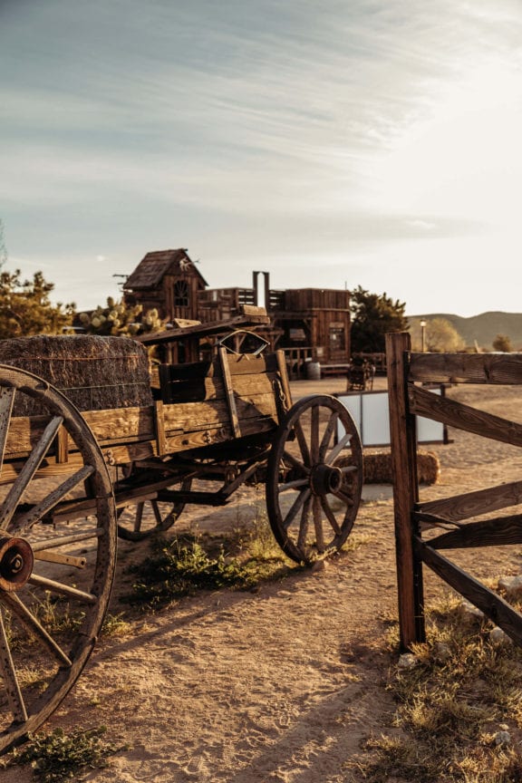Rue de Seine Bridal Moonrise Canyon shoot at Pioneer Town