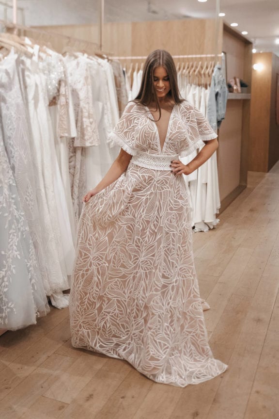 lovely bride vagabond sedona front 1