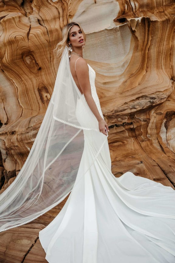 lovers society tulle vine veil