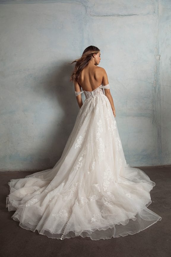 lovely bride louvienne isabel back