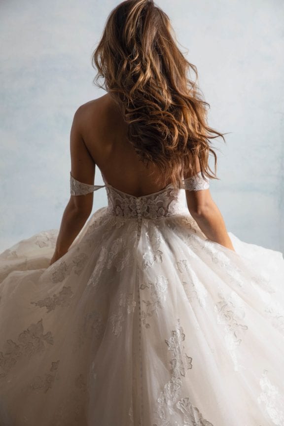lovely bride louvienne isabel back detail