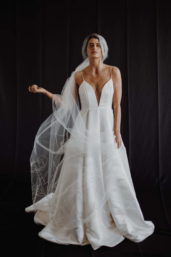 lovely bride wedding veil new phrenology 1 1