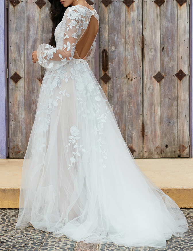 Willowby Olena with sleeves