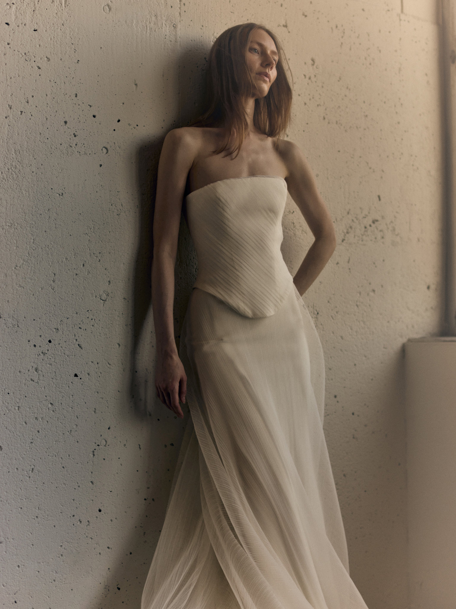 newhite 8424 Web Bridal gown allure 01